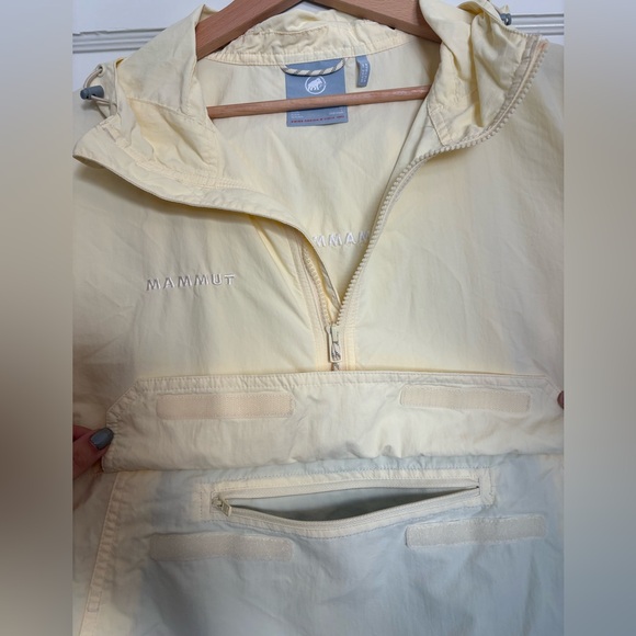 Mammut Light Yellow Windbreaker Jacket - Picture 5 of 5